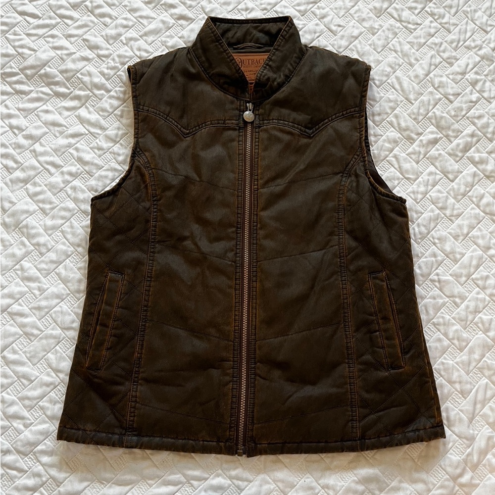 Outback trading company. Faux. Size medium. No flaws.